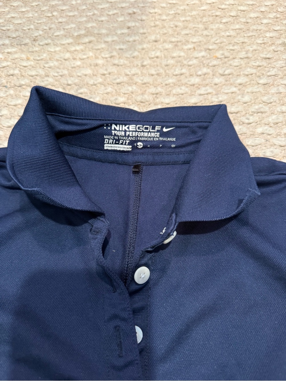 Nike Sleeveless Golf Shirt in Navy Blue - Picture 2 of 3